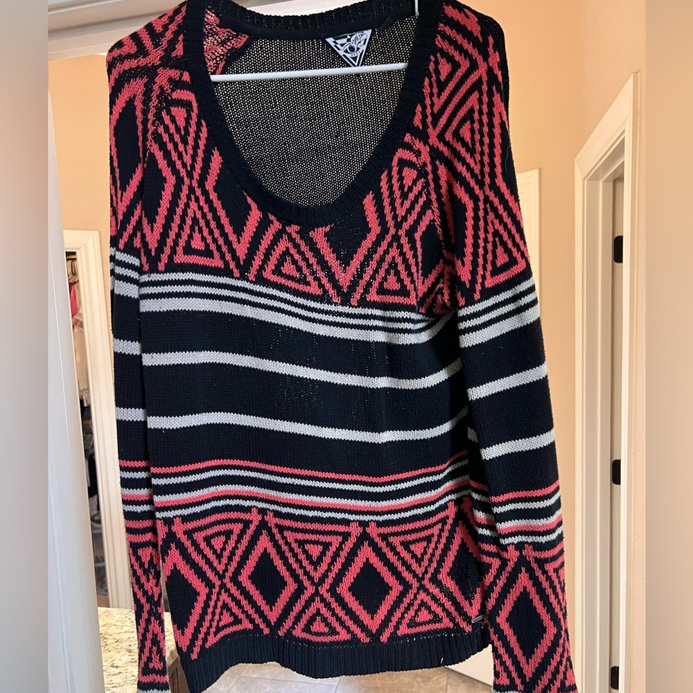 Volcom sweater
